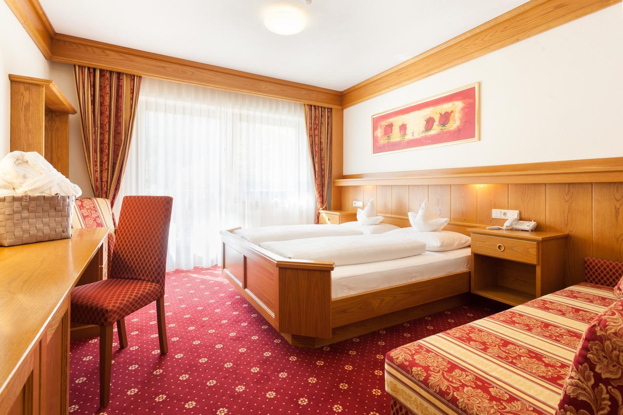 Hotel Kronblick Chienes Buitenkant foto