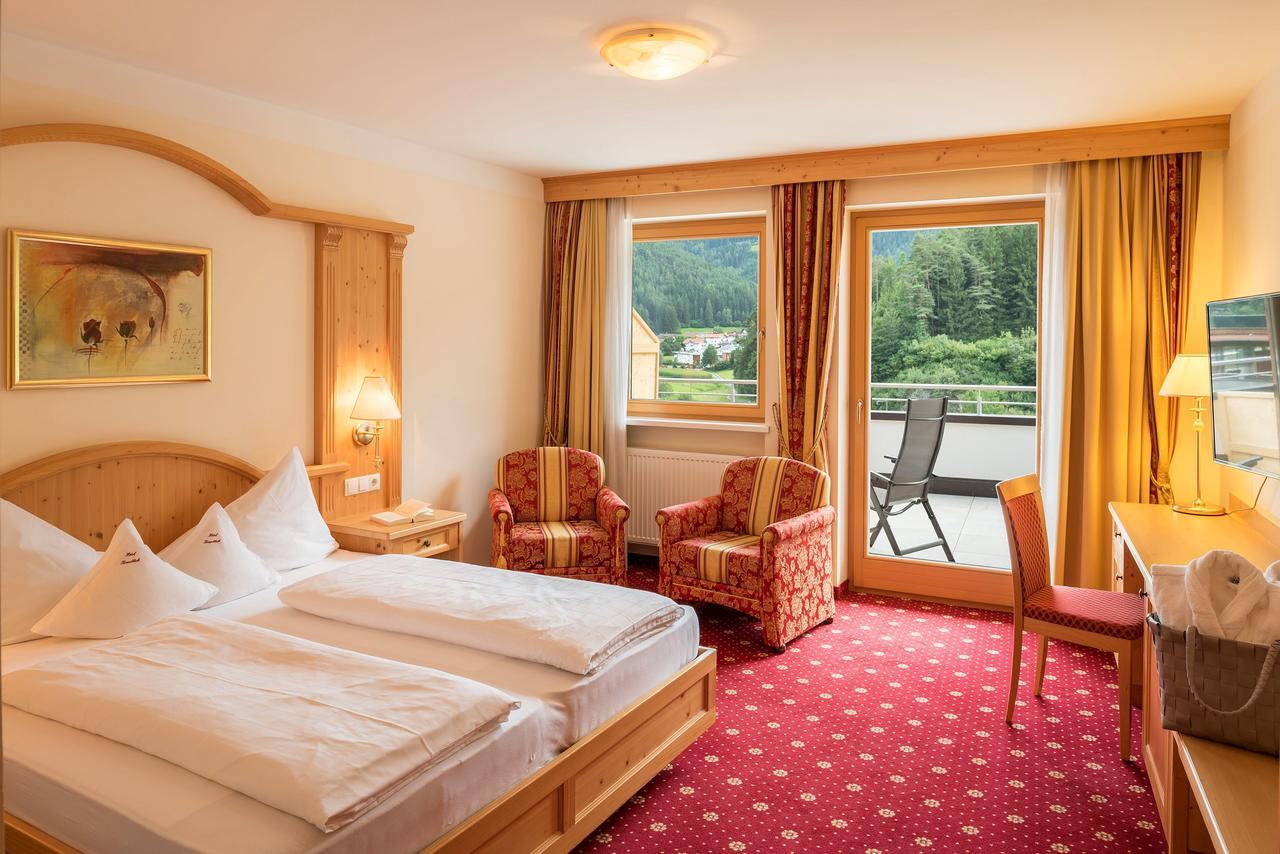 Hotel Kronblick Chienes Buitenkant foto